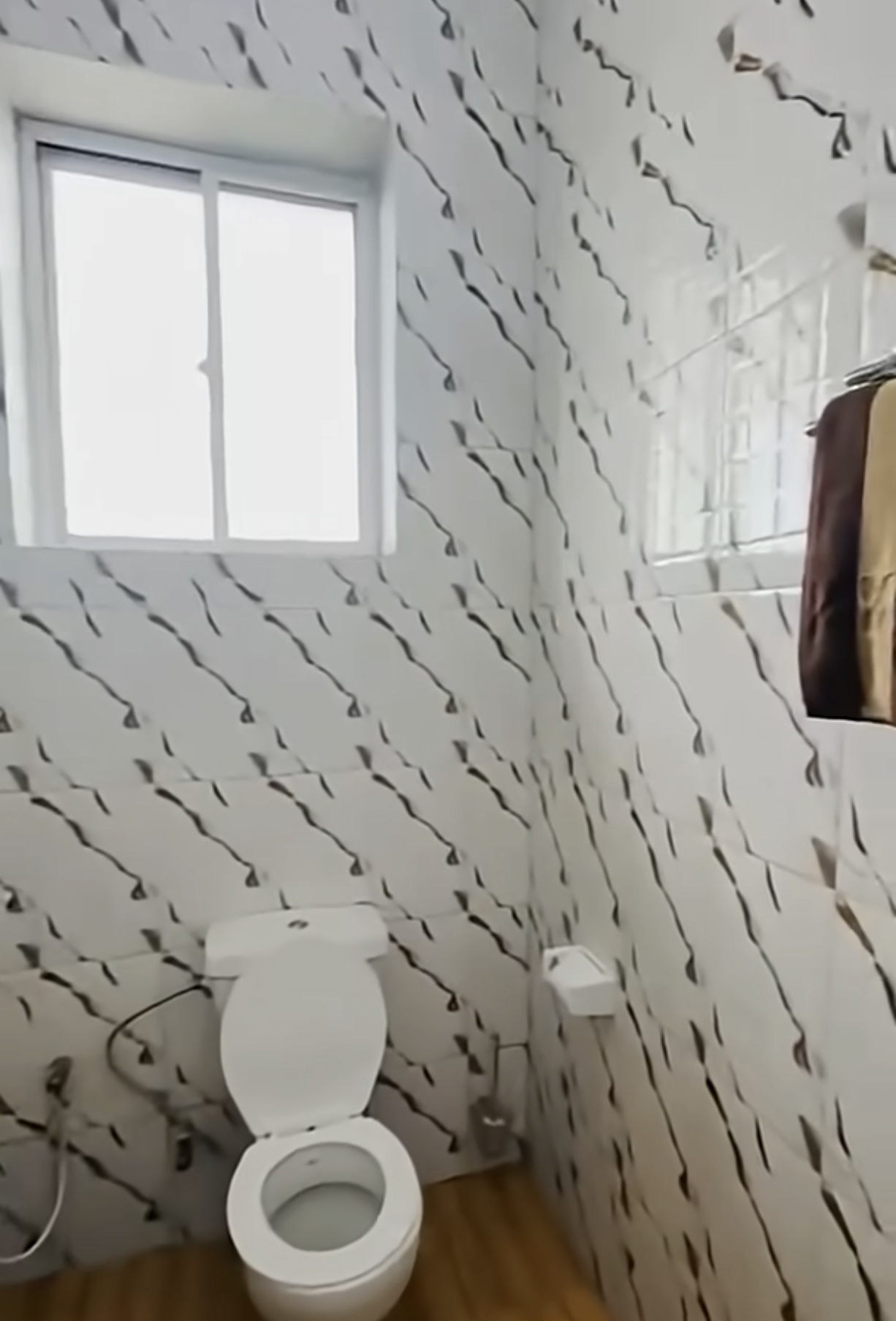 5FF31756-D671-4E97-BD6C-FE82D710B065